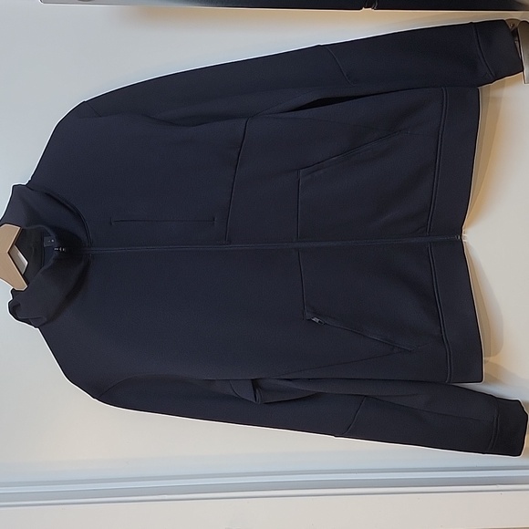 lululemon athletica Men's True Blue Hooded Jacket - Picture 2 of 11